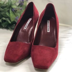 Manolo Blahnik - Burgundy Suede 90 Pumps size 37